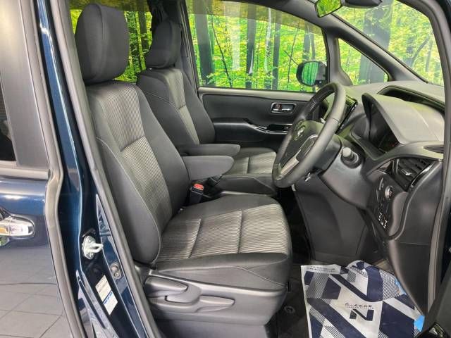 Toyota VOXY 2019-05 181714-7