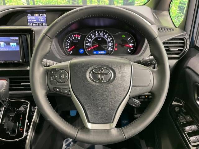 Toyota VOXY 2019-05 181714-11