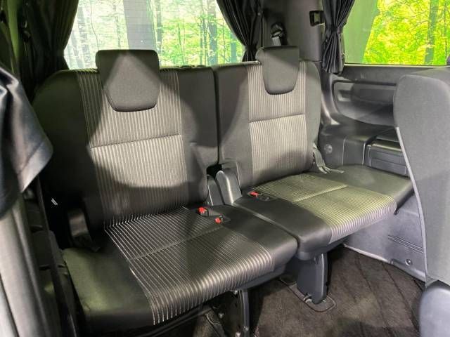Toyota VOXY 2019-05 181714-9
