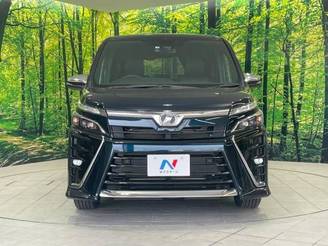 Toyota VOXY 2019-05 181714-14