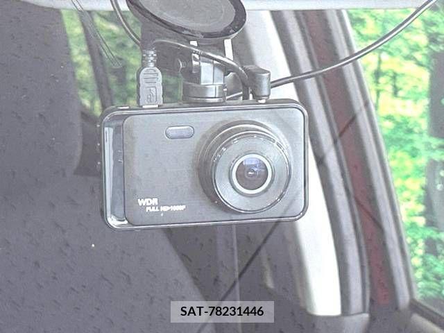 Toyota PASSO 2018-05 281311-4