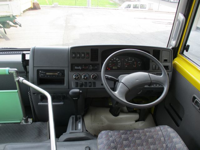 Nissan CIVILIAN BUS 2005-07 1358-8