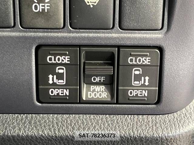 Toyota VOXY 2014-10 370357-4