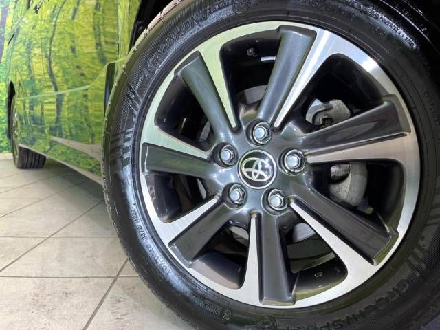 Toyota VOXY 2019-10 15174-14