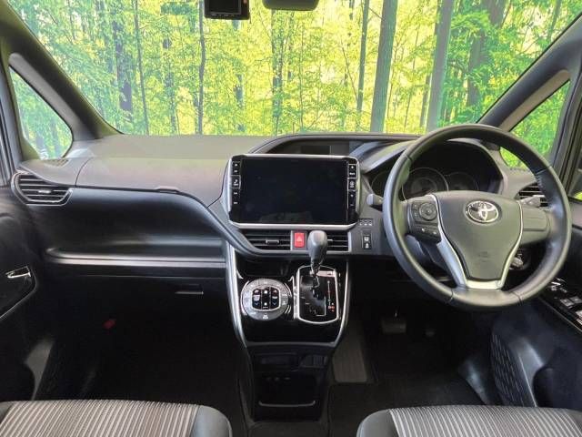 Toyota VOXY 2019-10 15174-1