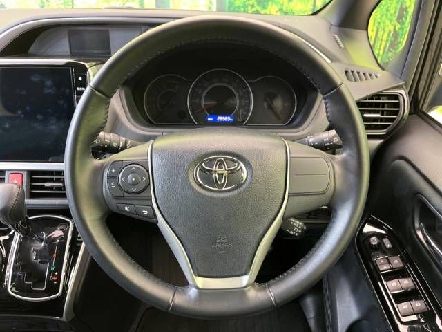 Toyota VOXY 2019-10 15174-12