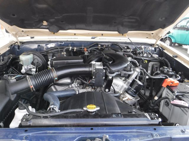 Toyota LAND CRUISER 2015-03 1045-19