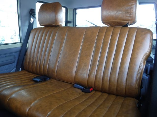 Toyota LAND CRUISER 2015-03 1045-11
