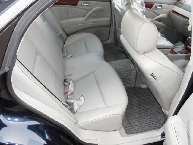 Nissan CEDRIC HARDTOP 2001-11 2981-12