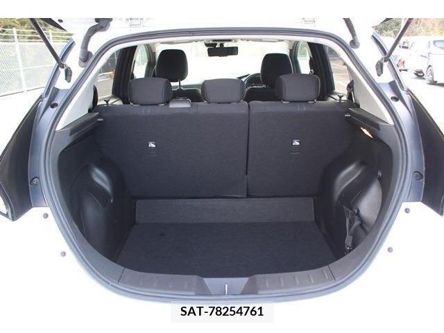 Nissan LEAF 2019-02 211334-16