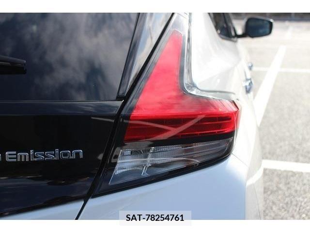 Nissan LEAF 2019-02 211334-10