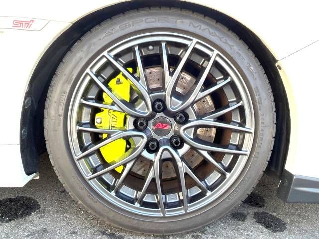 Subaru WRX STI 2018-09 190091-17