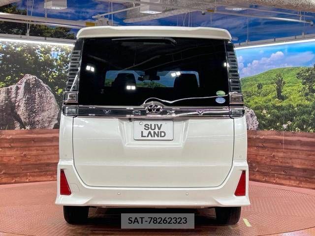 Toyota VOXY 2019-02 222866-16