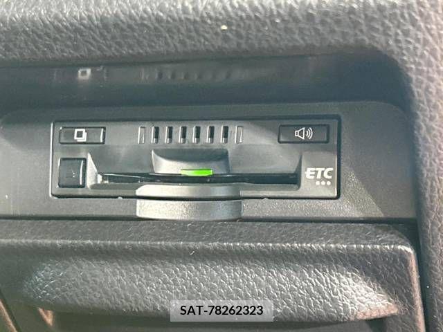 Toyota VOXY 2019-02 222866-7