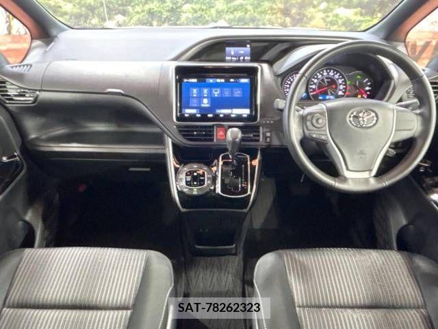Toyota VOXY 2019-02 222866-1