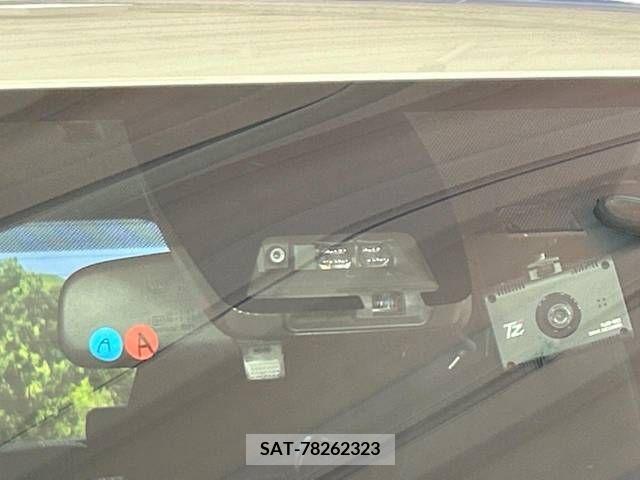 Toyota VOXY 2019-02 222866-2