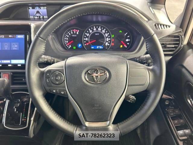Toyota VOXY 2019-02 222866-12