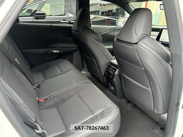 Lexus RX 2023-01 397146-15