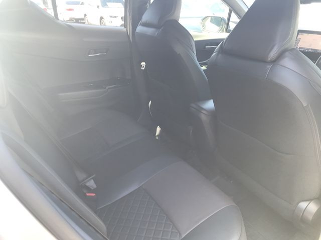 Toyota C-HR 2017-06 6172-13