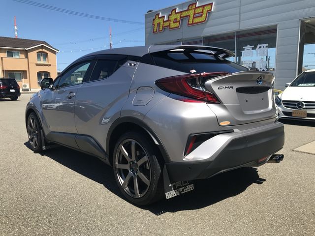 Toyota C-HR 2017-06 6172-2