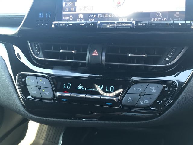Toyota C-HR 2017-06 6172-21