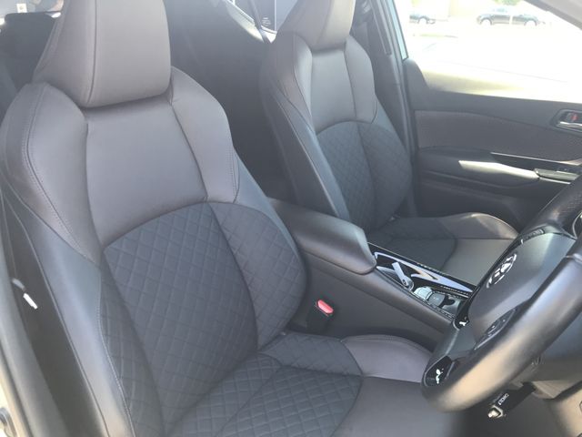 Toyota C-HR 2017-06 6172-10