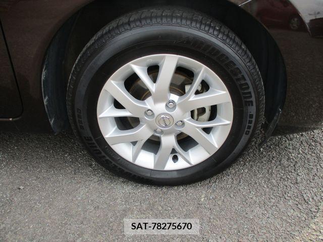 Nissan NOTE 2017-04 279899-8