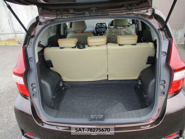Nissan NOTE 2017-04 279899-7