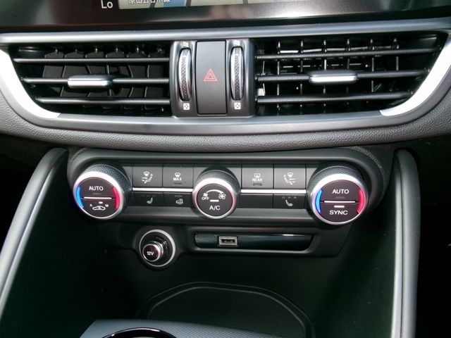 ALFA ROMEO Giulia 2023-03 10885-22