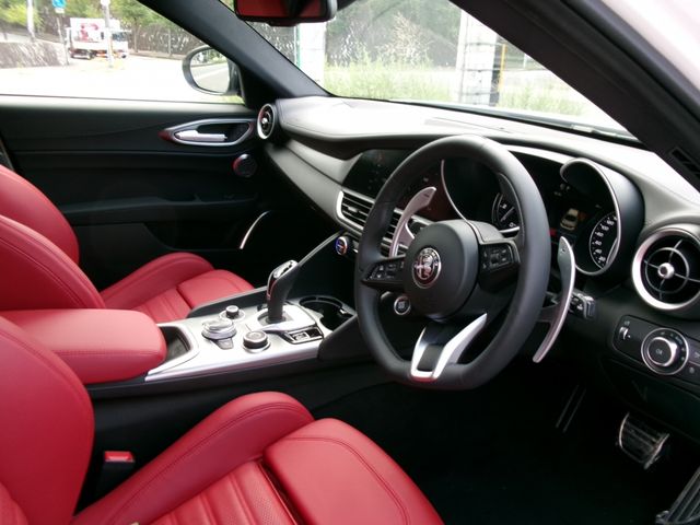 ALFA ROMEO Giulia 2023-03 10885-19