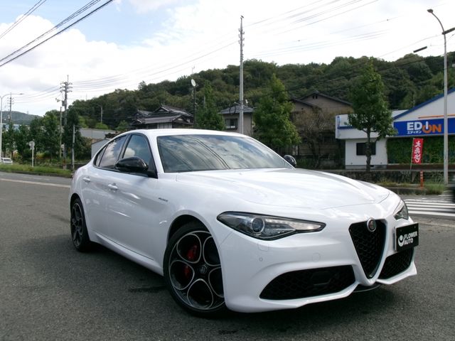 ALFA ROMEO Giulia 2023-03 10885-3