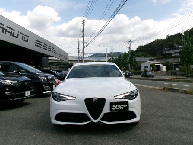 ALFA ROMEO Giulia 2023-03 10885-5