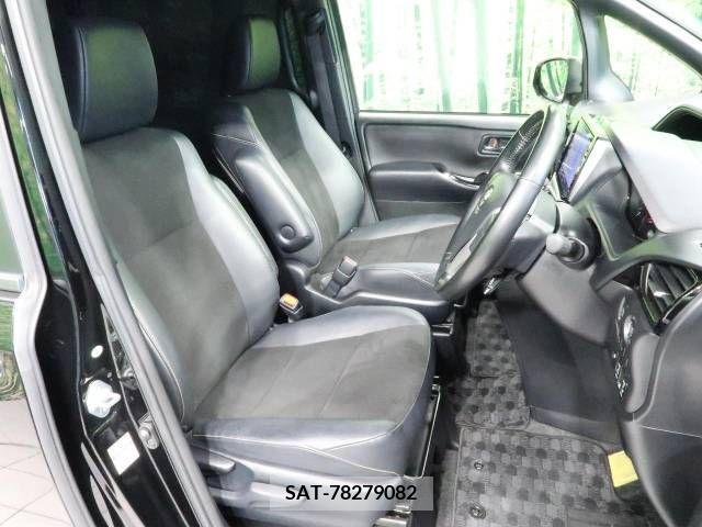 Toyota NOAH 2017-12 209415-11