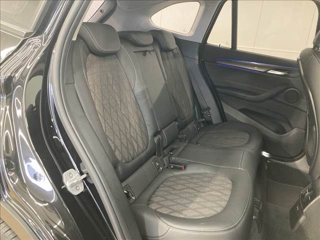 Bmw X1 2019-10 28333-12
