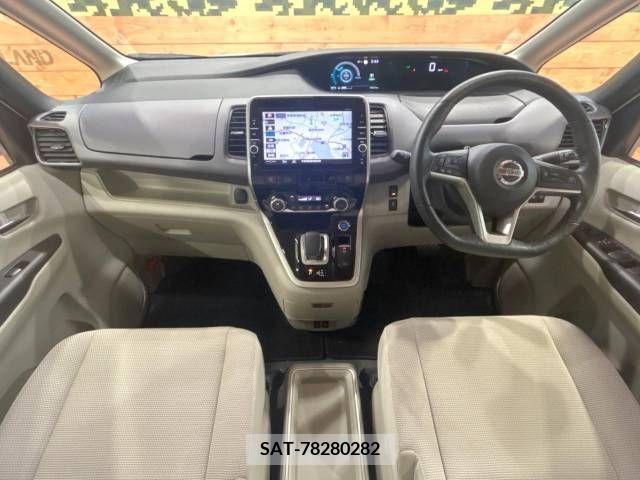 Nissan SERENA 2018-05 393883-1