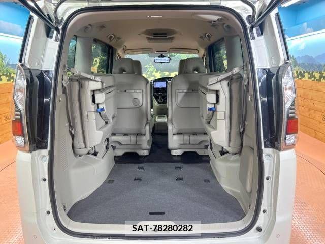 Nissan SERENA 2018-05 393883-10