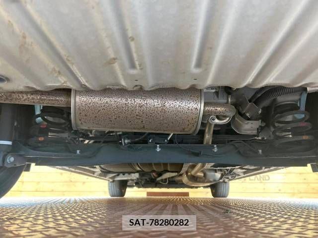 Nissan SERENA 2018-05 393883-19