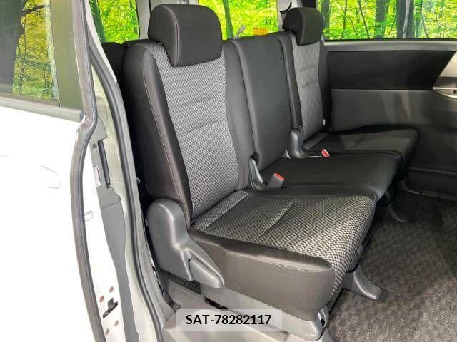 Toyota NOAH 2007-08 321302-9