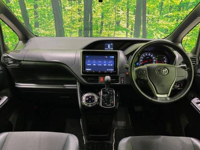 Toyota NOAH 2016-10 10978-1