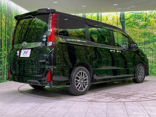 Toyota NOAH 2016-10 10978-17
