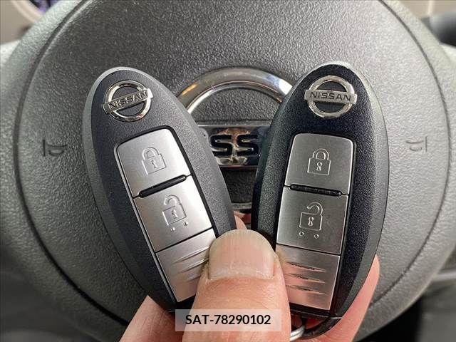Nissan CUBE 2014-02 320703-5