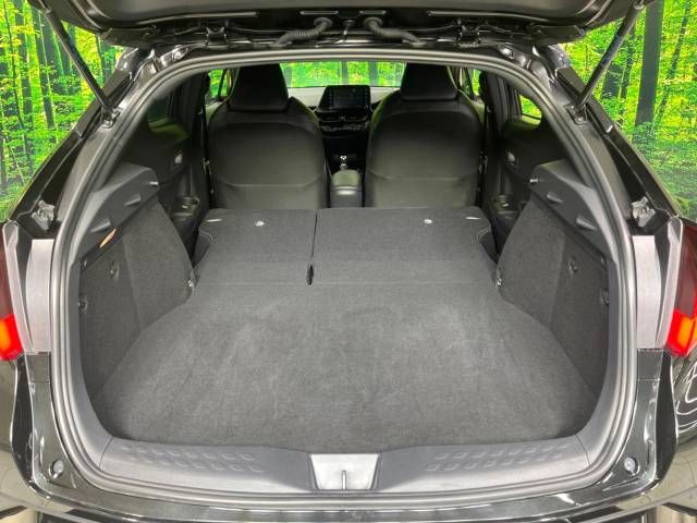 Toyota C-HR 2023-06 13897-10