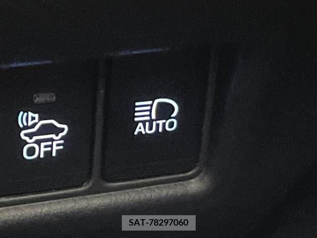 Toyota C-HR 2017-12 220082-5