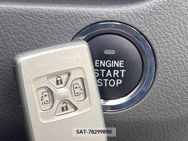 Toyota VOXY 2007-09 348276-7