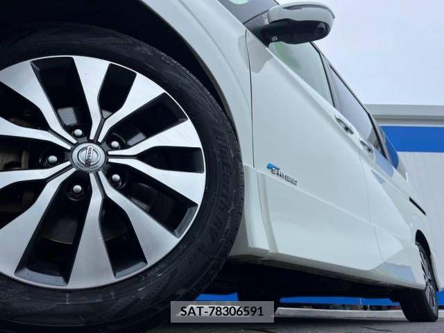 Nissan SERENA 2017-03 253625-13