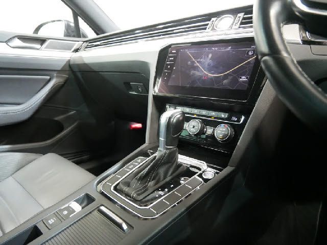 VolksWagen PASSAT VARIANT 2018-12 191523-14