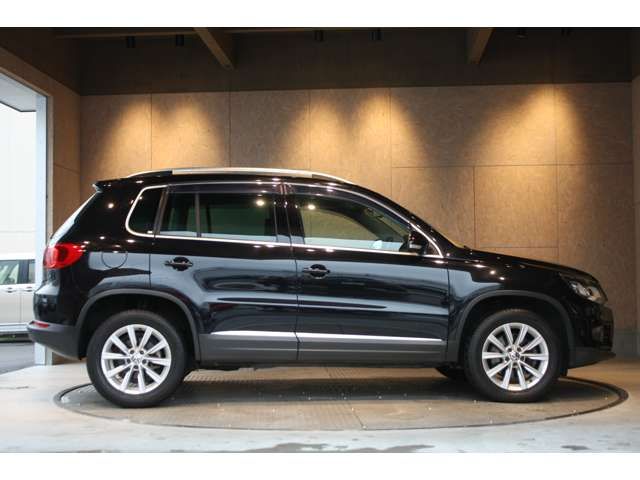 VolksWagen TIGUAN 2014-03 20163-2