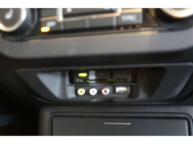 VolksWagen TIGUAN 2014-03 20163-7