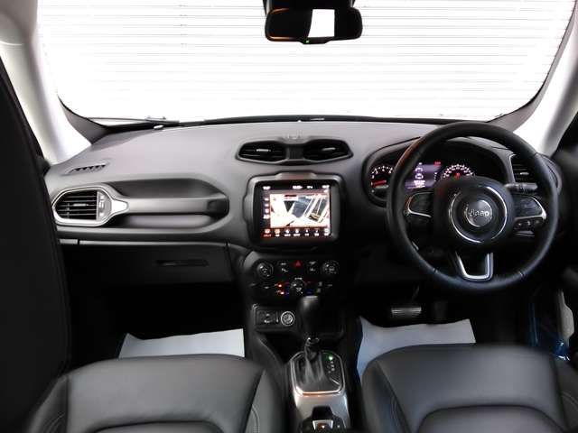 Jeep RENEGADE 2022-07 9046-8