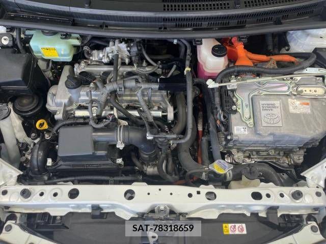 Toyota AQUA 2017-09 260207-18